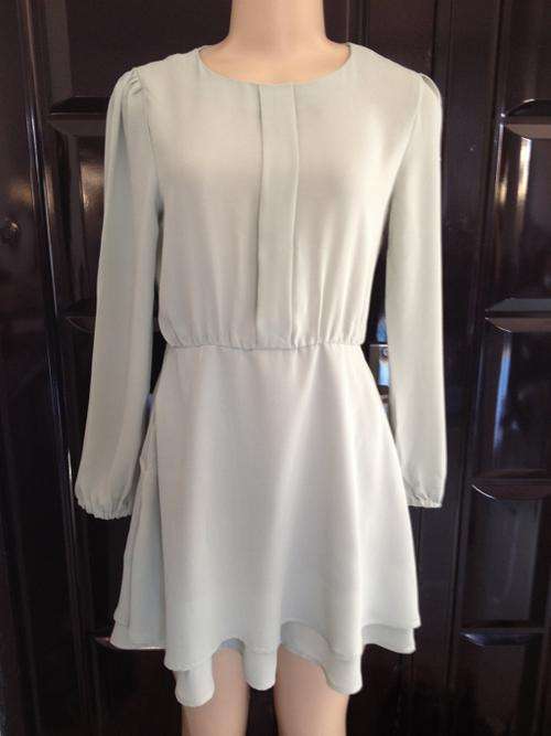 Euro order! Cool summer, Inbdue chiffon long sleeve loose dress, size 10. color light green