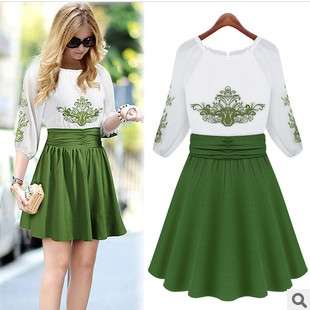 Color joint 2014 bright lady dress, size 30-36., Shipping fee R60