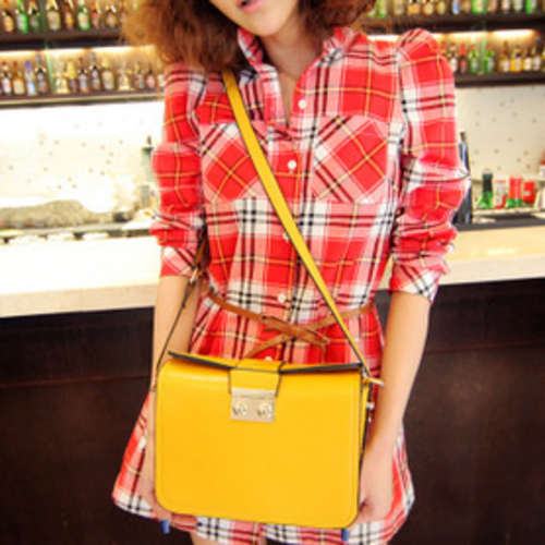 Lovely sweet leisure bag, yellow color. Stock in ZA