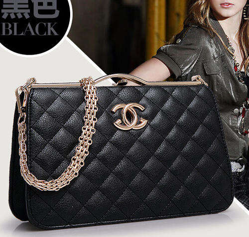Elegant famous design wild match handbag. Black color. Shipping fee R30