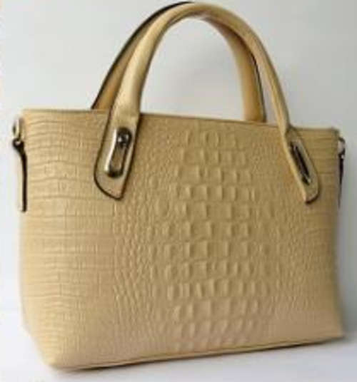 Crocodile pattern genuine leather office lady loves bag. Rice color. Stock in ZA