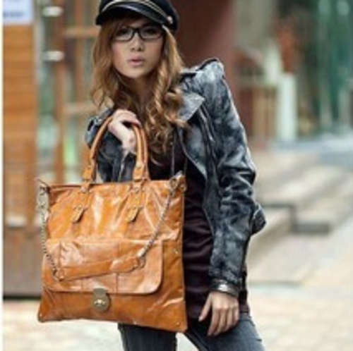 Mrs Price ladies fashion handbag, with strape, with chain. Stock in ZA