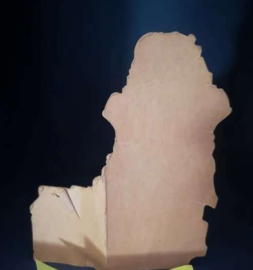 Spaceman cardboard cut-out, vintage Castle Grayskull spare part (Maters of the Universe / MOTU)