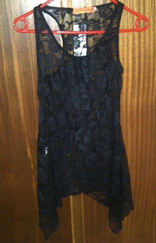 BEAUTIFUL BLACK LACE TOP!!!  FITS 34/36 (still has the price tag on it)