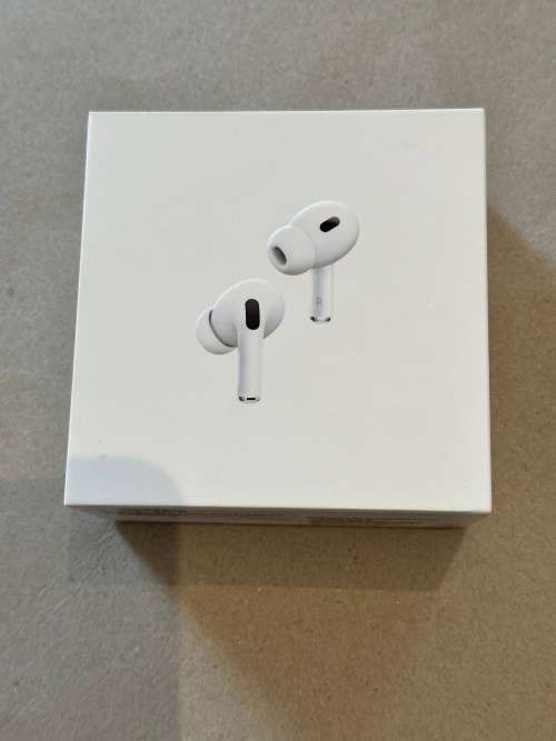 Apple AirPods Pro (2nd Gen) with MagSafe Charging Case