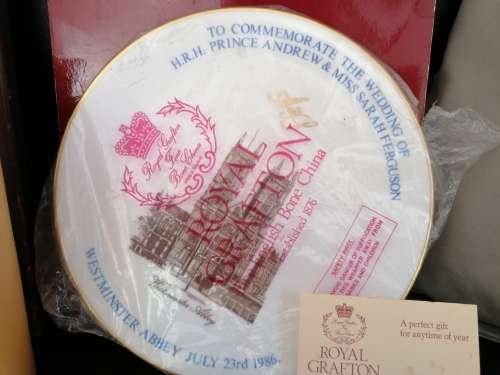 RIP - Queen Elizabeth II  package