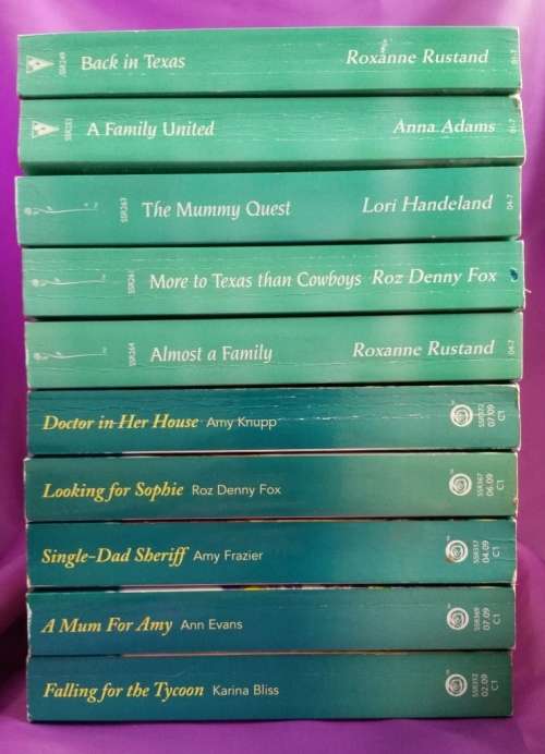 Clearance sale - 10 Mills & Boon SuperRomance