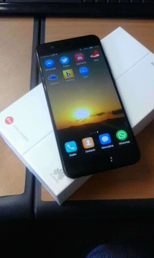 Huawei P10 64GB Dual Camera - Single Sim Smart Phone - Graphite Black