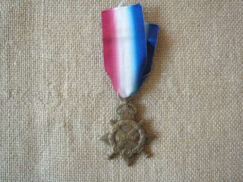 1914/45 STAR - B. VAN N. DU TOIT - 14 DISMTD. RIFLES