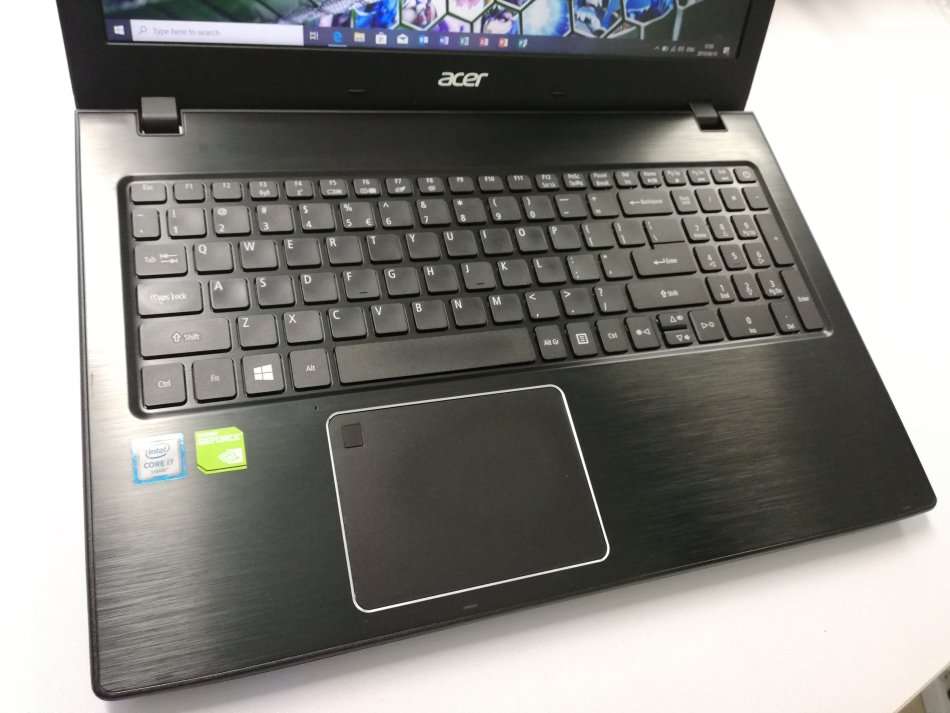 *HIGH END* ACER ASPIRE 5 PRO CORE i7 GAMING & DESIGN/ 8GB DDR4/ 1TB HDD/ NVIDIA 940MX/ FHD