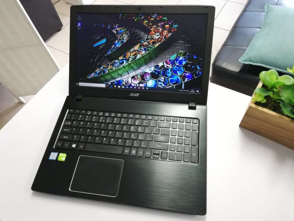 *HIGH END* ACER ASPIRE 5 PRO CORE i7 GAMING & DESIGN/ 8GB DDR4/ 1TB HDD/ NVIDIA 940MX/ FHD