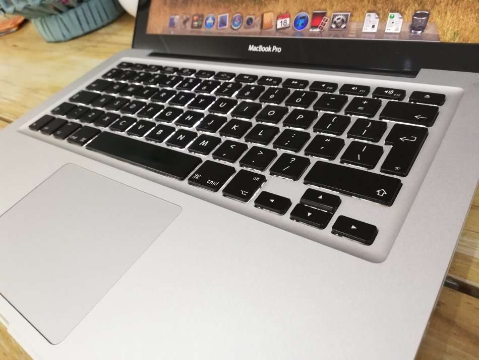 Apple Macbook Pro Core i5 with 250GB SSD & Original Box