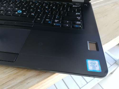 (Premium Spec) Dell Latitude E5470 Core i7-6600U/ 8GB DDR4/ 256GB SSD/ AMD Radion R7 GPU/ FHD 1080P