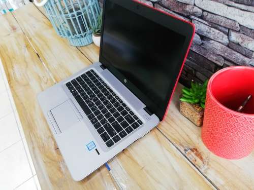 HP EliteBook 840 G3 Core i5 6th gen Premium Spec Ultrabook/ 8GB Ram/ 2TB HDD/ FHD 1080p