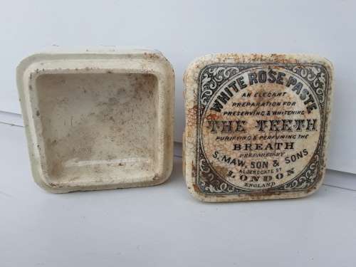 Antique White Rose Paste S.MAW, SON & SONS potlid with base