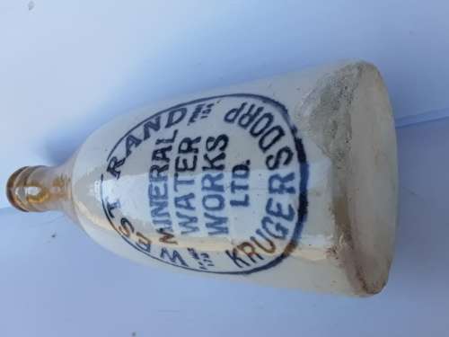 WEST RAND MINERAL WATERS LTD.  KRUGERSDORP Ginger beer bottle