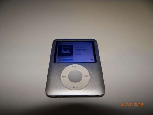 APPLE iPOD NANO | 4GB | SILVER | GENUINE APPLE PRODUCT