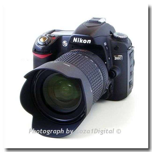 BRAND NEW - Nikon D80 & Nikon 18-135mm Dx Lens  - Overnight delivery