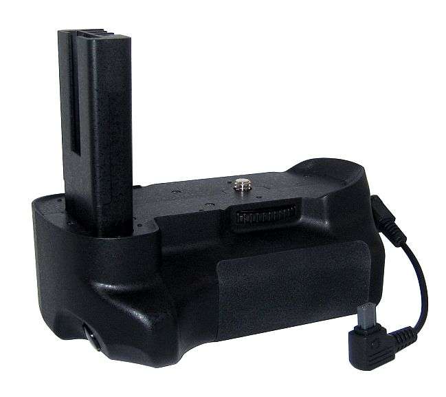 Zeikos ZE-NBG5000 Battery Grip for Nikon D5000 (Black)