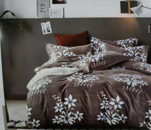 Various 6 Piece Cotton Duvet Cover Sets | Queen