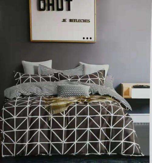 Various 6 Piece Cotton Duvet Cover Sets - Queen