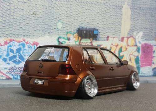 AOSHIMA VIP Modular VX210 model car rim and tyre set 1:24 - 19 Inch