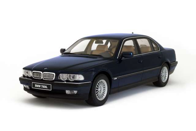 BMW E38 750 iL by Otto models - Concealed resin model
