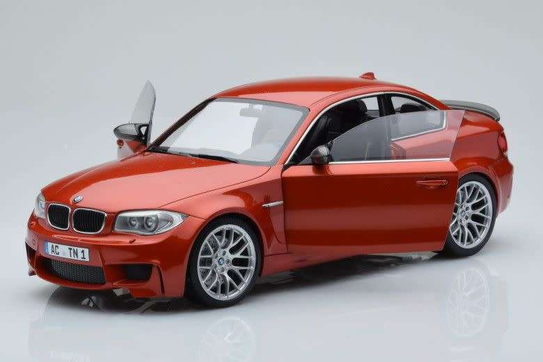 BMW 1M - COLLECTORS PIECE. (Die cast) 1:18 - LIMITED EDITION - RARE MODEL