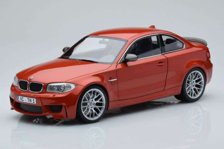 BMW 1M - COLLECTORS PIECE. (Die cast) 1:18 - LIMITED EDITION - RARE MODEL