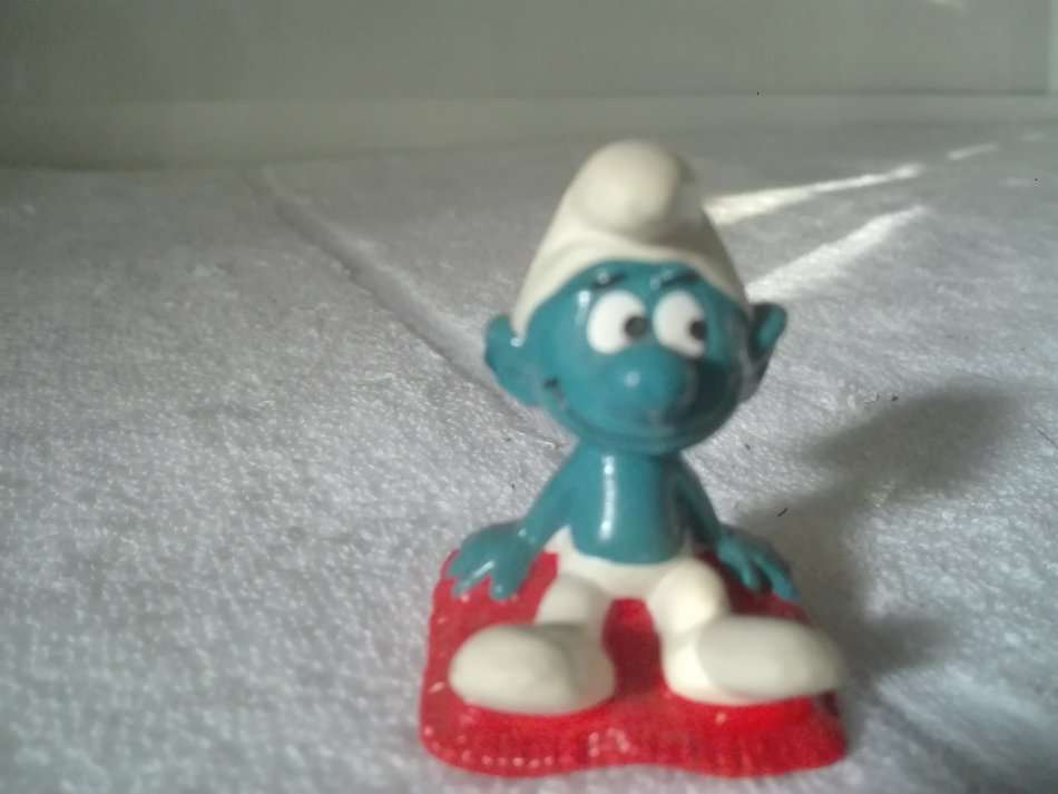 Smurf on a cushion