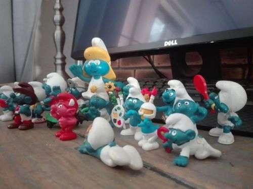 24 Smurfs R17 each