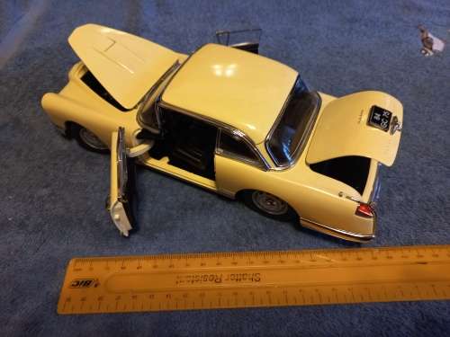 Vintage Facel Vega 500 - PostNet Delivery will be at Buyers own cost R110