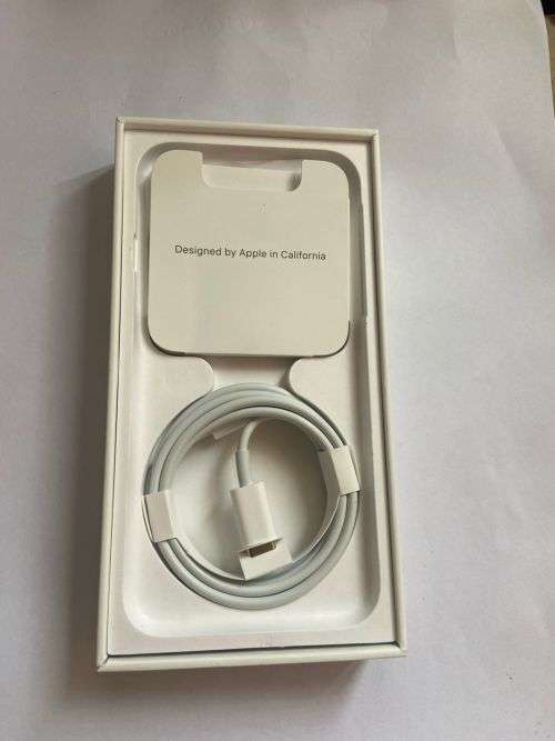 Brand New iPhone SE Midnight 64GB 2022