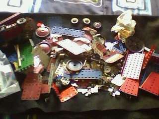 HUGE collection of MECCANO pieces, bit rusted.Weighs 2.5kgs.