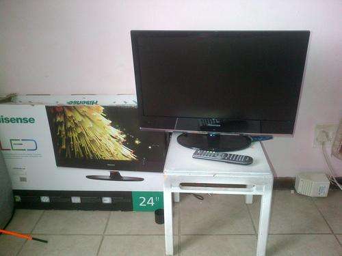 brand new hisense flat screen tv