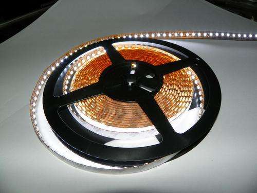 LED strip light 3528 SMD - 120LED's/m - high bright cool white (1x 5M roll)