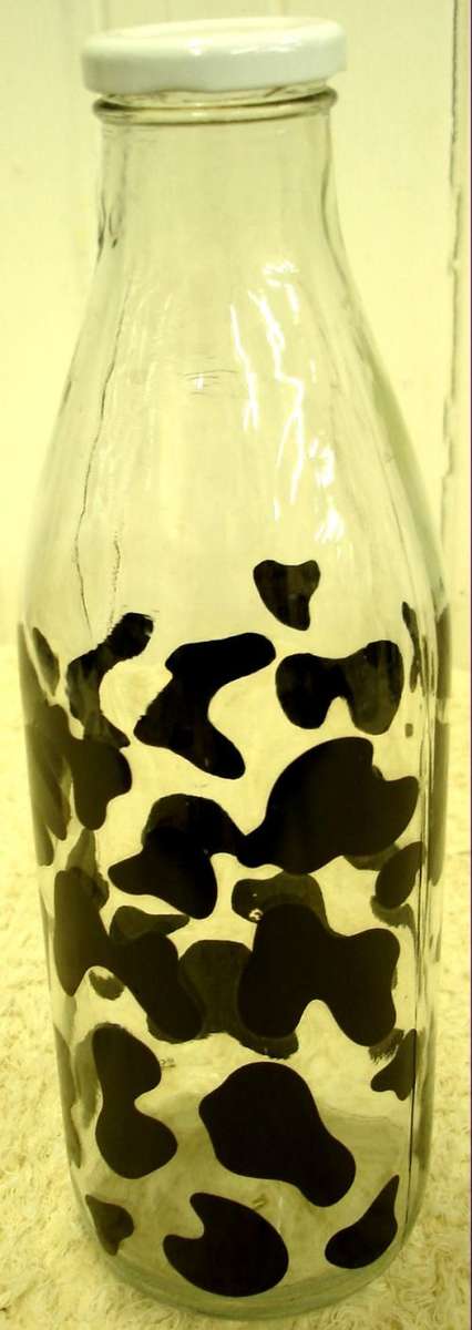 Cow spots Milkbottle - 27 x 8 cm