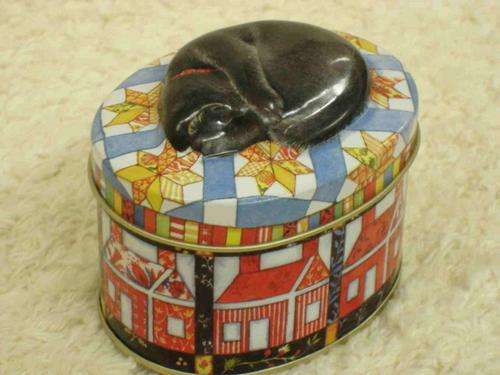 Black cat house tin