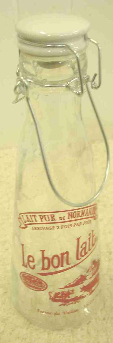 Le Bon Liat small red clip milkbottle