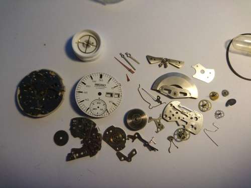 SEIKO 6139 7100 CHRONOGRAPH HELMET DIAL AND MOVEMENT PARTS