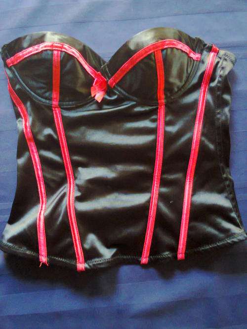 BLACK AND RED CORSET - S