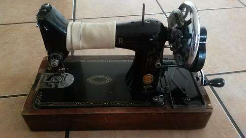 Old Singer Sewing Machine model 99K