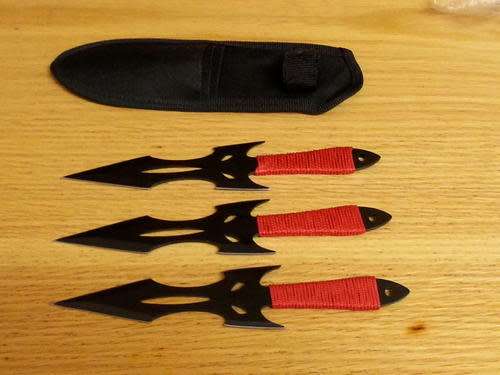 "MONTH SPECIAL" 3 PIECE THROWING KNIVES