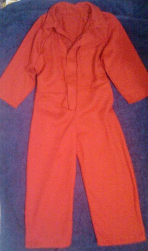 RED OVERALL FOR BOY 2-3 plus 29 GLOW-IN-THE-DARK CREATURES