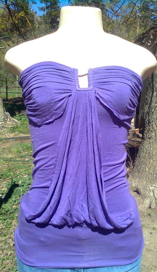 2 X LADIES TOPS FOR R1 - SIZE:  MEDIUM plus a free leopard print top - SIZE: 8