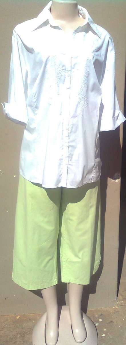 2 PIECES OF FULLER FIGURE CLOTHING FOR R1