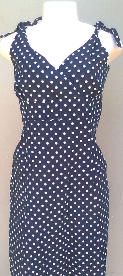 LITTLE BLACK DRESS WITH WHITE POLKA DOTS - SIZE:  16