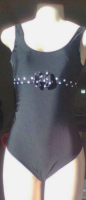 2 SWIMSUITS FOR R1 - SIZE: 10