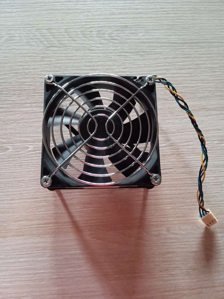 Motherboard Combo: 500W Power supply, MSI Motherboard, Hard Drive, CPU Fan, Wireless Connector