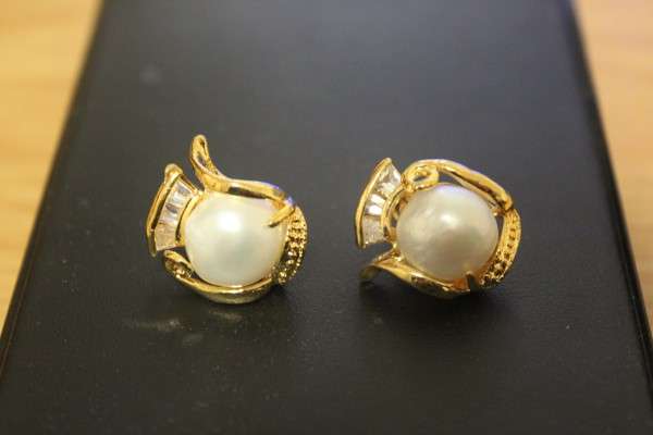 baroque 13-15mm Pearl earrings